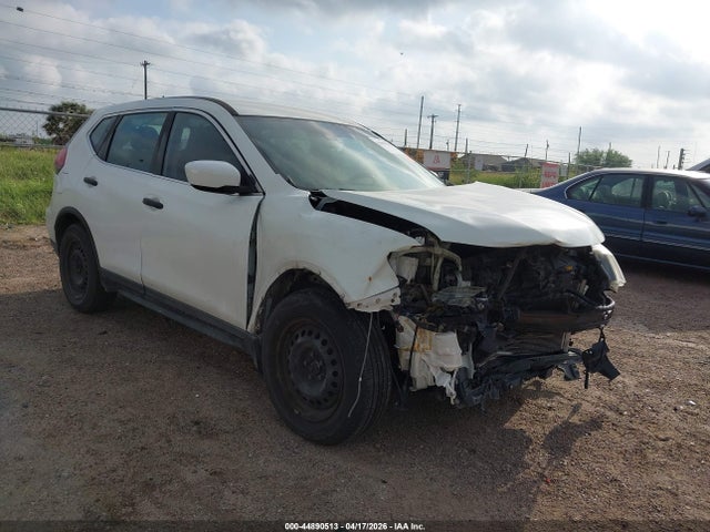 Salvage Nissan Rogue Image