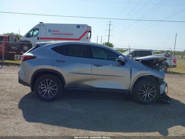 Lexus NX Premium
