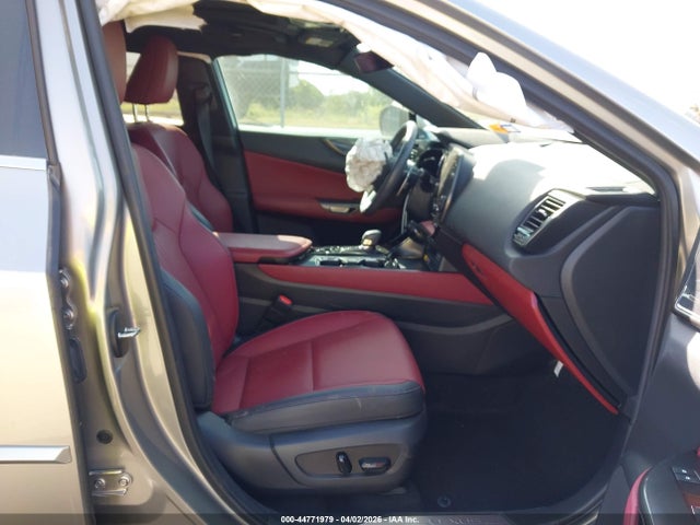 Lexus NX Premium