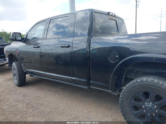 Ram 2500 Laramie  4x4 6'4 Box