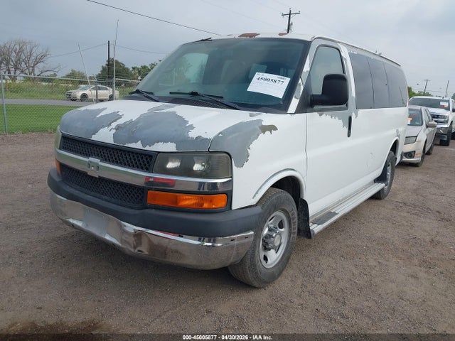 Chevrolet Express Lt