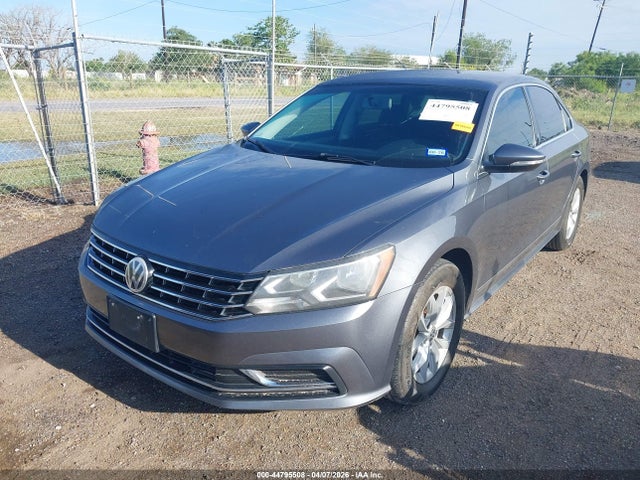 Volkswagen Passat 1.8t S