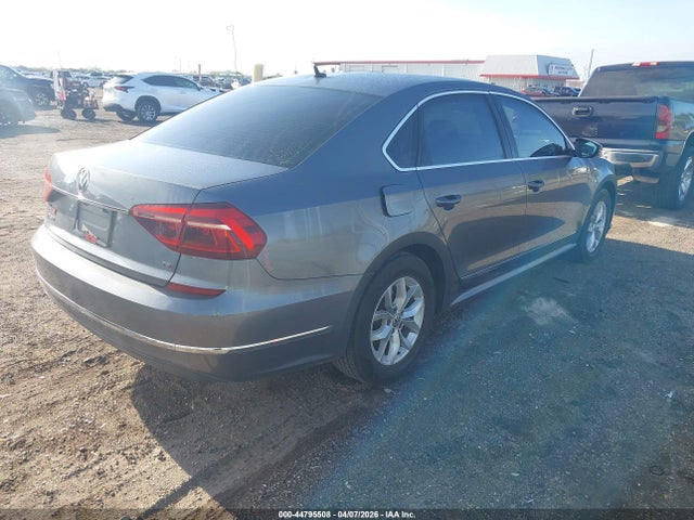 Volkswagen Passat 1.8t S