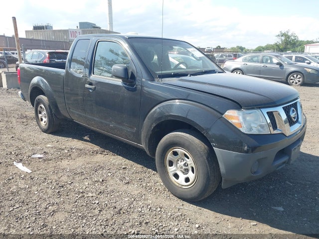 Salvage Nissan Frontier Image