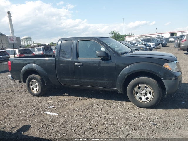 Nissan Frontier S
