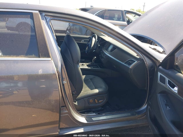 Hyundai Genesis 3.8