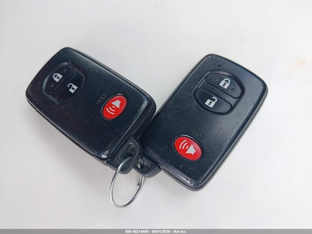 Toyota Prius v Three