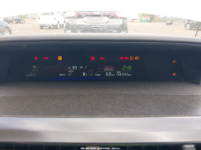 Toyota Prius v Three