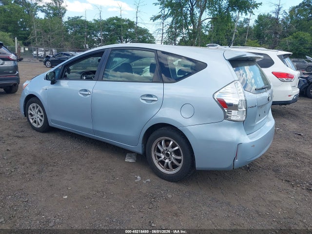 Toyota Prius v Three