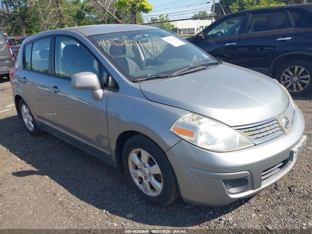 Nissan Versa 1.8sl