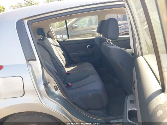 Nissan Versa 1.8sl