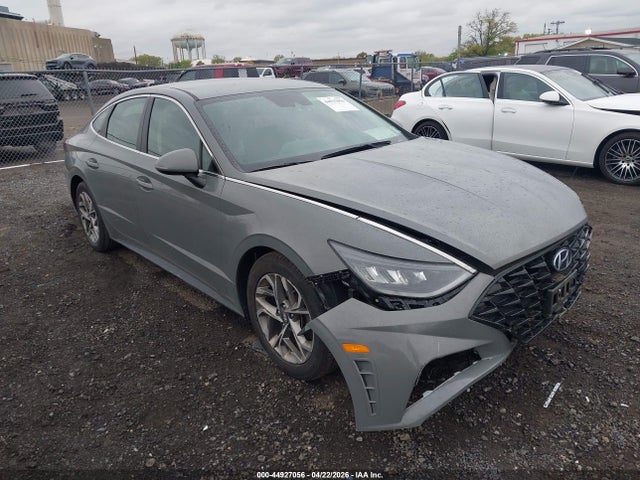 Salvage Hyundai SONATA Image