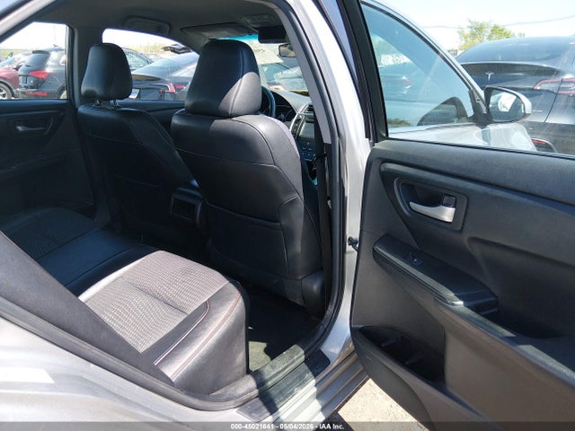 Toyota Camry Se