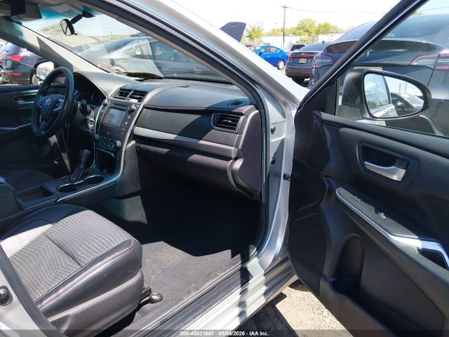 Toyota Camry Se