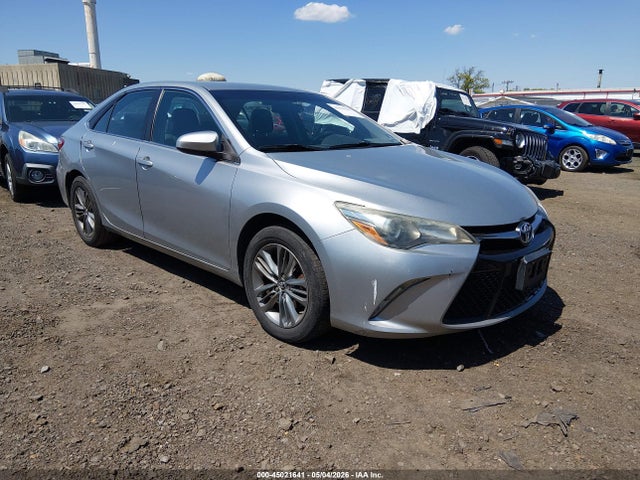 Salvage Toyota Camry Image