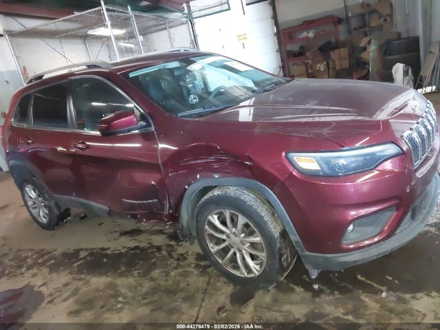 Salvage Jeep Cherokee Image