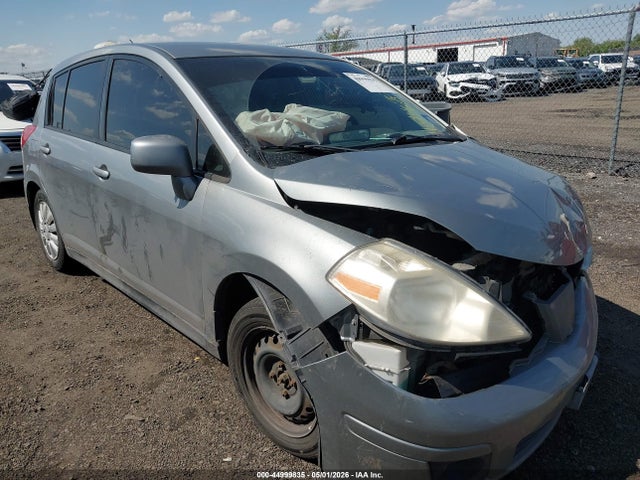 Nissan Versa 1.8s