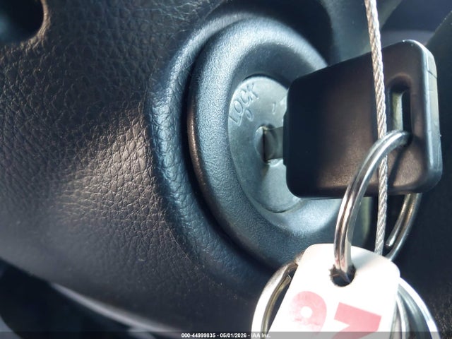 Nissan Versa 1.8s