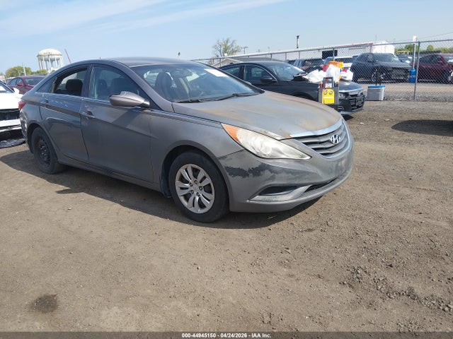 Salvage Hyundai SONATA Image