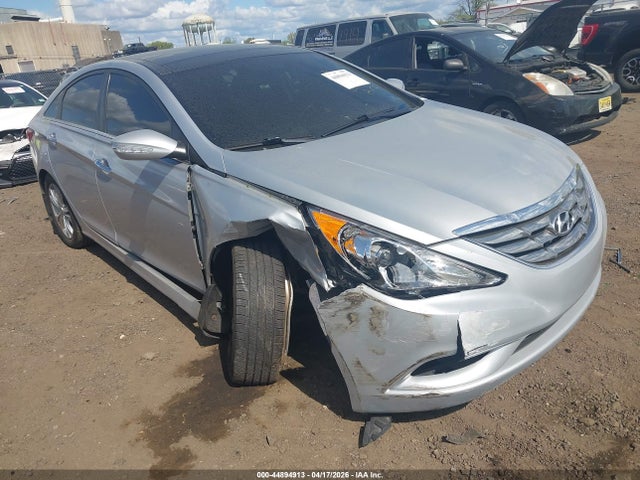 Salvage Hyundai SONATA Image
