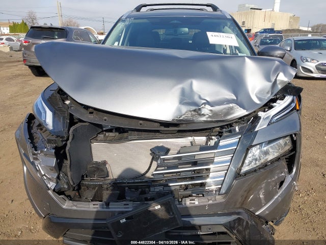 Nissan Rogue Platinum