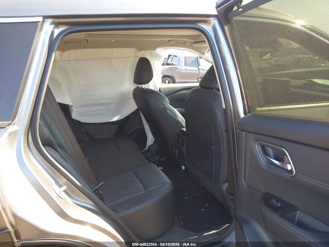 Nissan Rogue Platinum