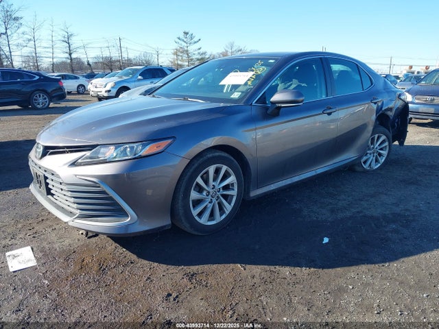 Toyota Camry Le Awd