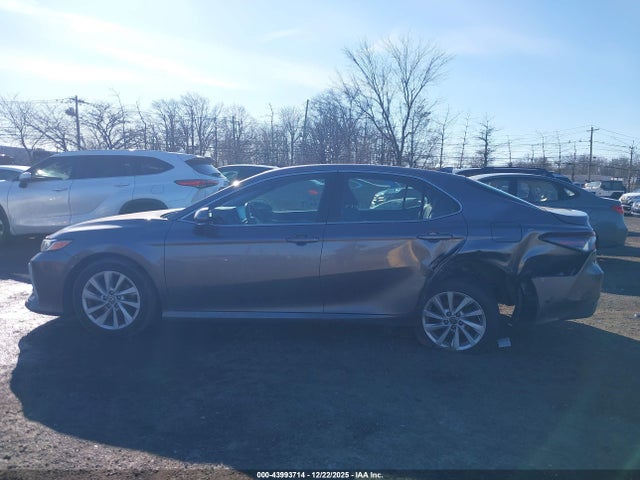 Toyota Camry Le Awd