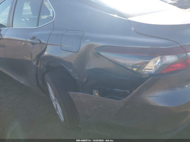 Toyota Camry Le Awd