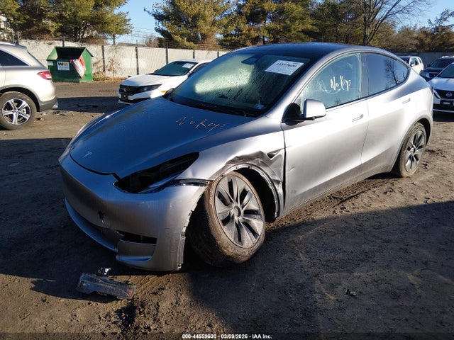 Tesla Model Y Long Range Dual Motor All-wheel Drive