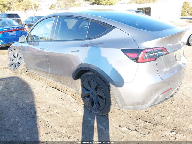 Tesla Model Y Long Range Dual Motor All-wheel Drive