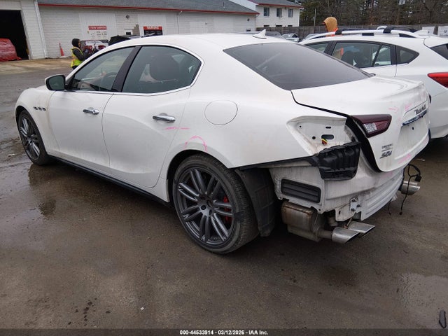 Maserati Ghibli S Q4
