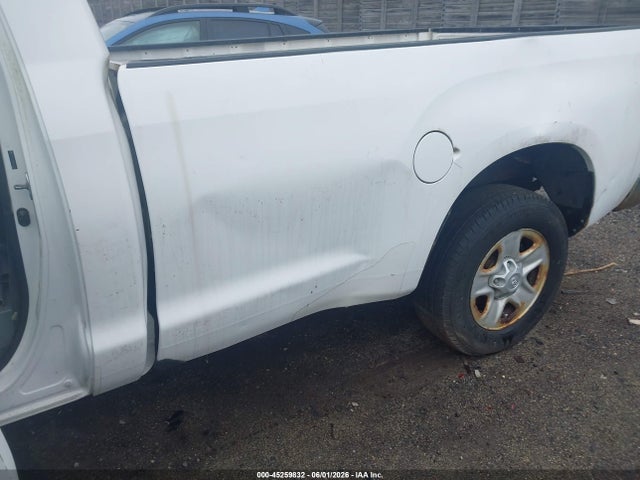 Toyota Tundra Base V6