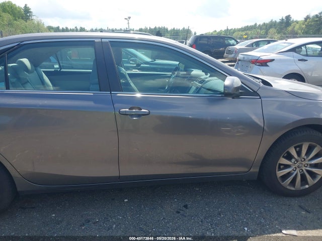 Toyota Camry Xle