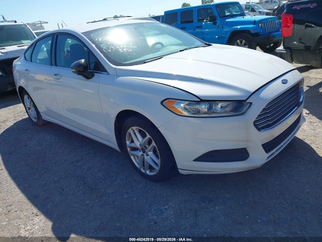 Salvage Ford Fusion Image
