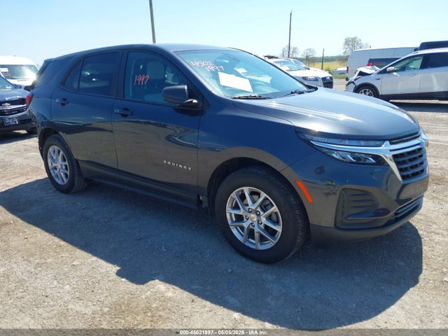 Salvage Chevrolet Equinox Image