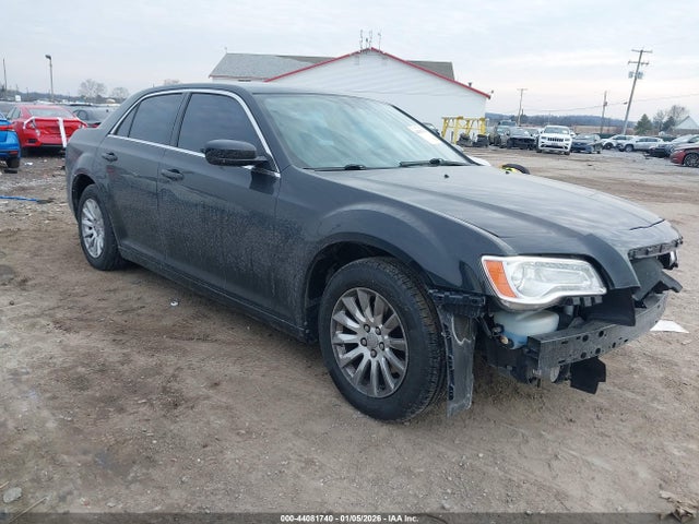 Salvage Chrysler 300 Image
