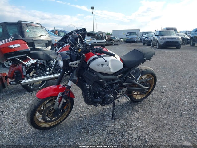 Yamaha Xsr900