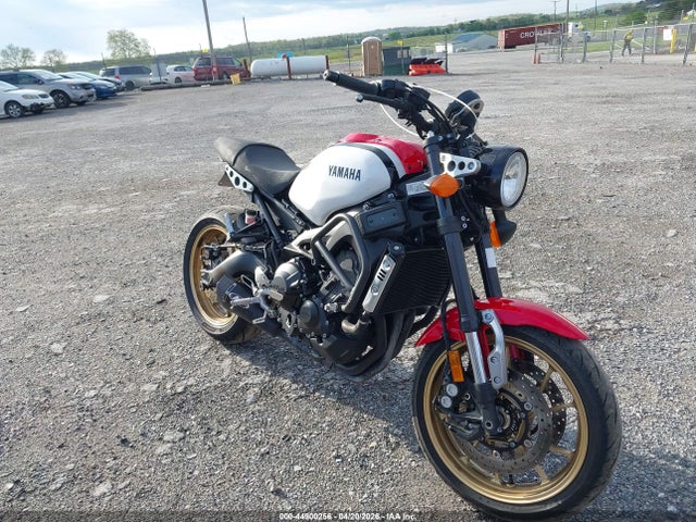 Salvage Yamaha Xsr900 Image