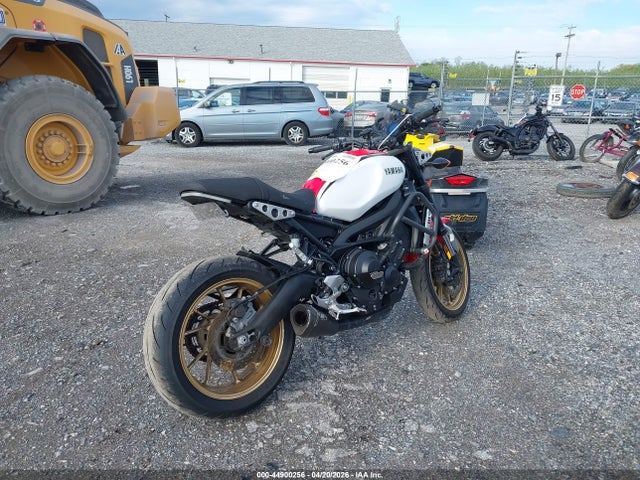 Yamaha Xsr900