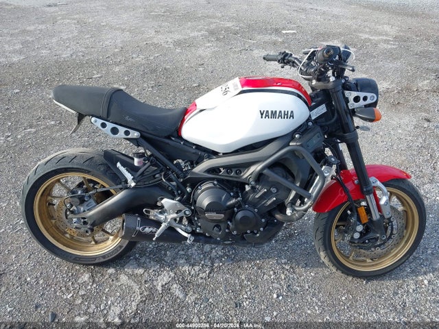 Yamaha Xsr900