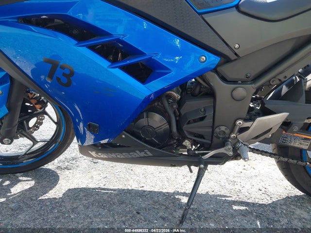 Kawasaki Ex300 B