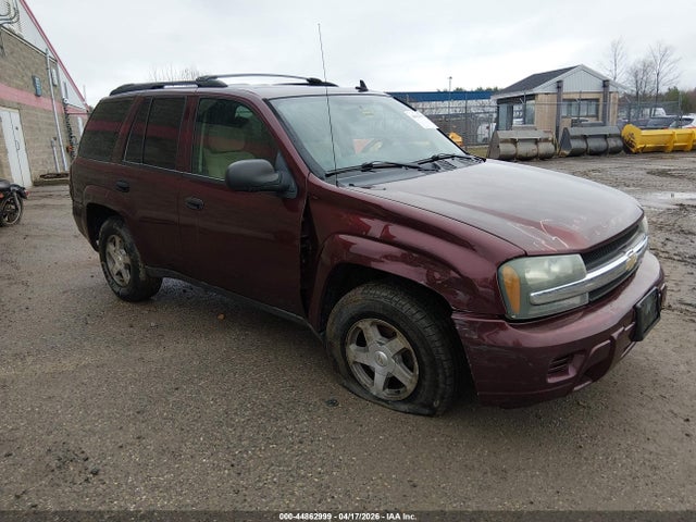 Salvage Chevrolet Trailblazer Image