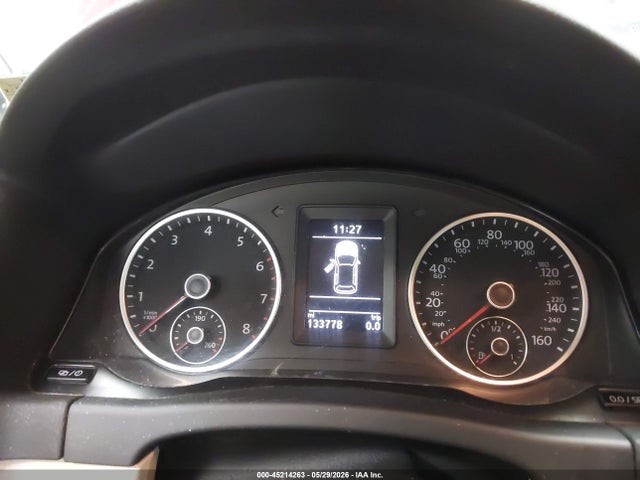 Volkswagen Tiguan S