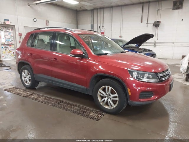 Salvage Volkswagen Tiguan Image
