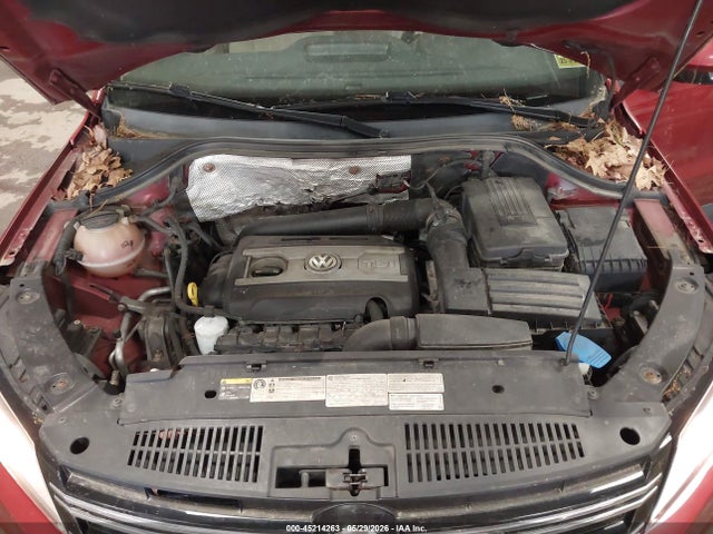 Volkswagen Tiguan S