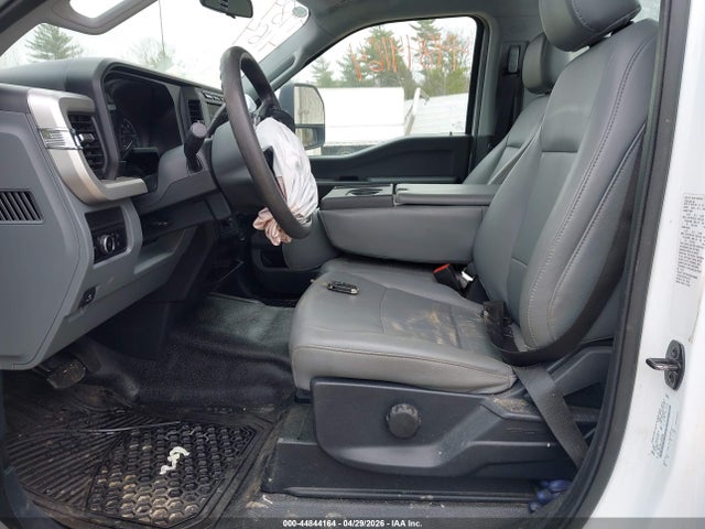Ford F-550 Xl
