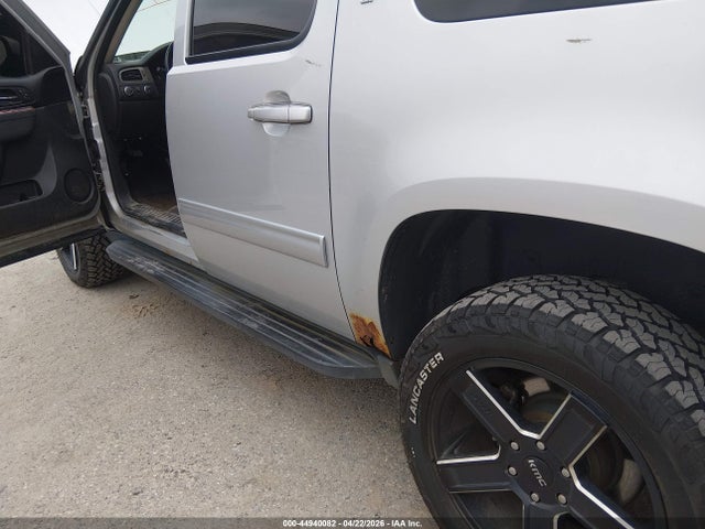 Chevrolet Suburban 1500 Lt1