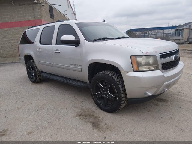 Salvage Chevrolet Suburban 1500 Image