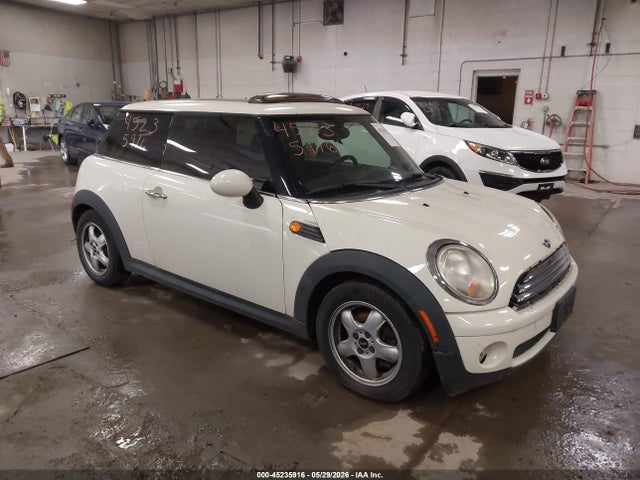 Salvage MINI Cooper Image